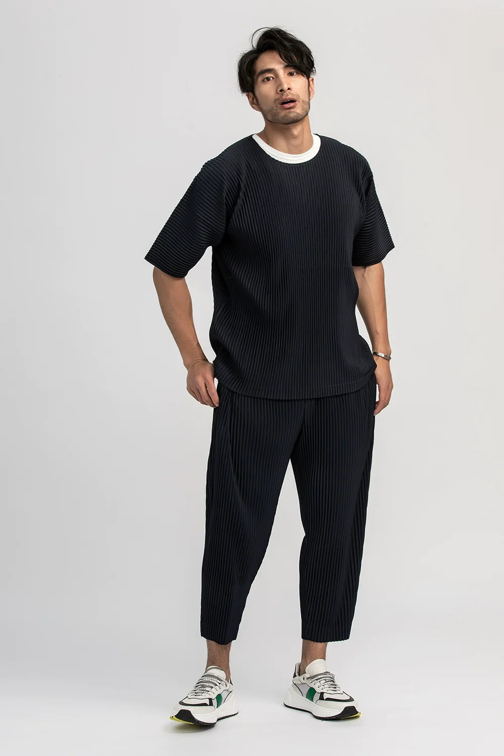 Miyake Pleated Pants Solid Tapered Pants